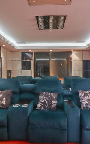 Apartamento à venda com 200m², 2 quartos e 4 vagasSala de cinema