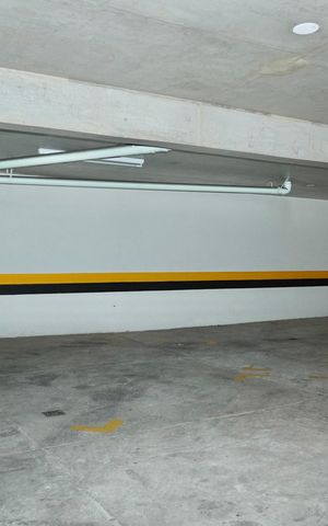 Apartamento à venda com 75m², 2 quartos e 2 vagas Apartamento à venda com 75m², 2 quartos e 2 vagasGaragem
