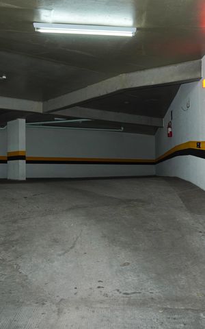 Apartamento à venda com 75m², 2 quartos e 2 vagas Apartamento à venda com 75m², 2 quartos e 2 vagasGaragem
