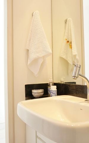 Apartamento à venda com 75m², 2 quartos e 2 vagas Apartamento à venda com 75m², 2 quartos e 2 vagasBanheiro Social