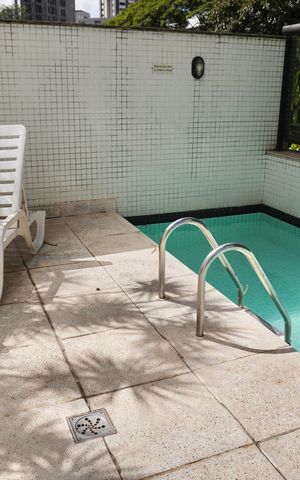 Apartamento à venda com 75m², 2 quartos e 2 vagas Apartamento à venda com 75m², 2 quartos e 2 vagasÁrea comum - Piscina