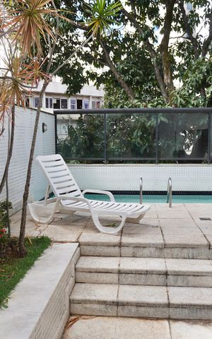 Apartamento à venda com 75m², 2 quartos e 2 vagas Apartamento à venda com 75m², 2 quartos e 2 vagasÁrea comum - Piscina