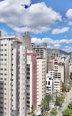 Apartamento à venda com 75m², 2 quartos e 2 vagas Apartamento à venda com 75m², 2 quartos e 2 vagasÁrea da cobertura - Vista