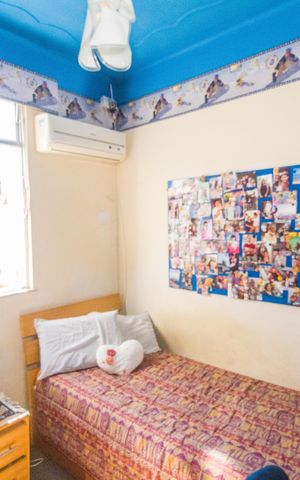 Casa à venda com 220m², 3 quartos e 3 vagas Casa à venda com 220m², 3 quartos e 3 vagasQuarto 2