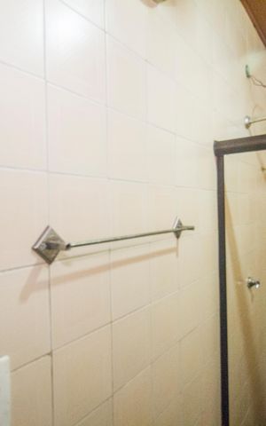 Casa à venda com 220m², 3 quartos e 3 vagas Casa à venda com 220m², 3 quartos e 3 vagasBanheiro da Suíte