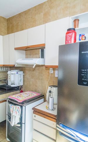 Casa à venda com 220m², 3 quartos e 3 vagas Casa à venda com 220m², 3 quartos e 3 vagasCozinha e Área de Serviço