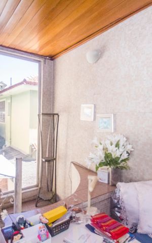 Casa à venda com 220m², 3 quartos e 3 vagas Casa à venda com 220m², 3 quartos e 3 vagasSuíte