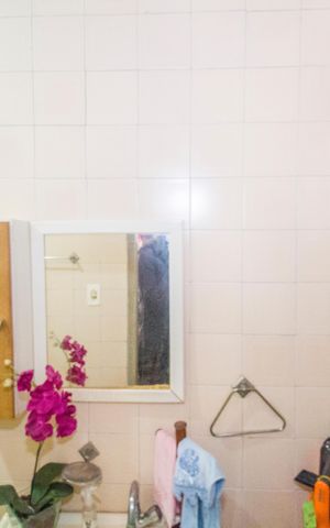 Casa à venda com 220m², 3 quartos e 3 vagas Casa à venda com 220m², 3 quartos e 3 vagasBanheiro da Suíte