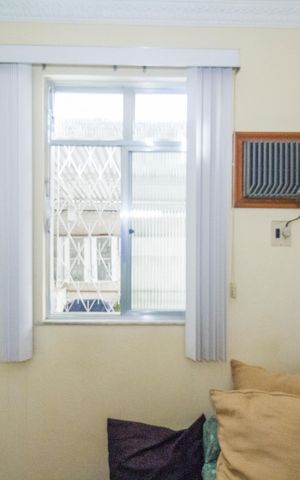 Casa à venda com 220m², 3 quartos e 3 vagas Casa à venda com 220m², 3 quartos e 3 vagasSala