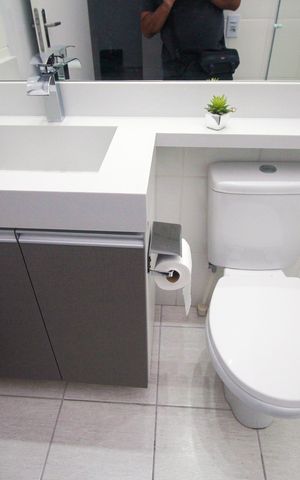 Apartamento à venda com 53m², 2 quartos e 1 vaga Apartamento à venda com 53m², 2 quartos e 1 vagaBanheiro