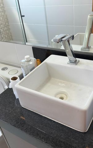 Apartamento para alugar com 72m², 3 quartos e 1 vaga Apartamento para alugar com 72m², 3 quartos e 1 vagaBanheiro