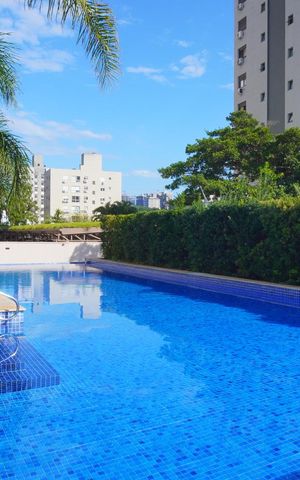 Apartamento à venda com 84m², 3 quartos e 2 vagas Apartamento à venda com 84m², 3 quartos e 2 vagasÁrea comum - Piscina