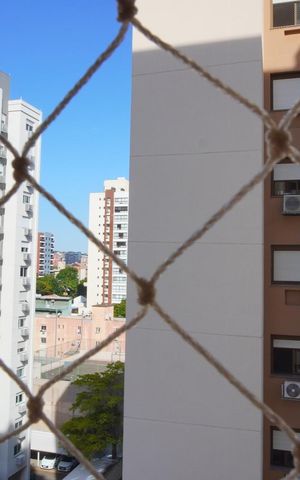 Apartamento à venda com 84m², 3 quartos e 2 vagas Apartamento à venda com 84m², 3 quartos e 2 vagasVista