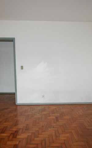 Apartamento à venda com 77m², 2 quartos e 1 vaga Apartamento à venda com 77m², 2 quartos e 1 vagaSala