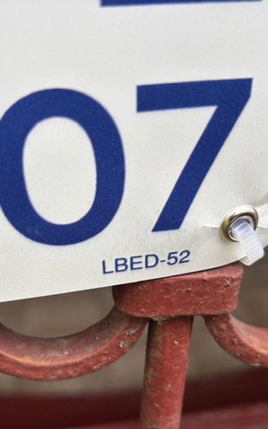 Apartamento à venda com 77m², 2 quartos e 1 vaga Apartamento à venda com 77m², 2 quartos e 1 vagaPlaca