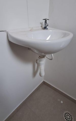 Casa de condomínio para alugar com 65m², 2 quartos e 1 vaga