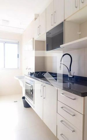 Apartamento à venda com 52m², 2 quartos e 1 vaga Apartamento à venda com 52m², 2 quartos e 1 vagaCozinha