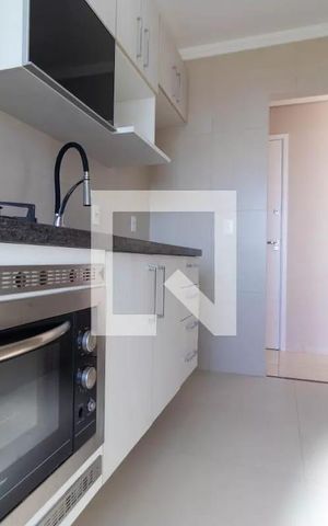 Apartamento à venda com 52m², 2 quartos e 1 vaga Apartamento à venda com 52m², 2 quartos e 1 vagaCozinha