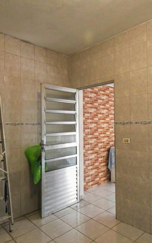 Casa à venda com 186m², 3 quartos e 3 vagas Casa à venda com 186m², 3 quartos e 3 vagasÁrea de Serviço 2