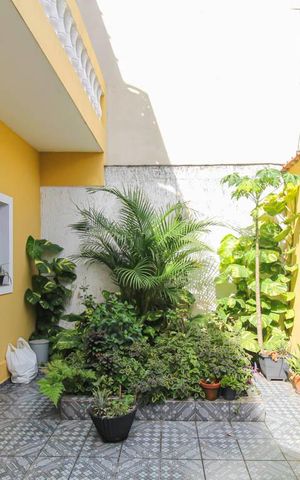Casa à venda com 186m², 3 quartos e 3 vagas Casa à venda com 186m², 3 quartos e 3 vagasGaragem