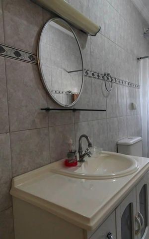 Casa à venda com 186m², 3 quartos e 3 vagas Casa à venda com 186m², 3 quartos e 3 vagasBanheiro da Suíte 2