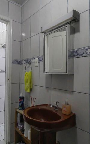 Casa à venda com 186m², 3 quartos e 3 vagas Casa à venda com 186m², 3 quartos e 3 vagasBanheiro