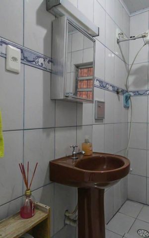 Casa à venda com 186m², 3 quartos e 3 vagas Casa à venda com 186m², 3 quartos e 3 vagasBanheiro