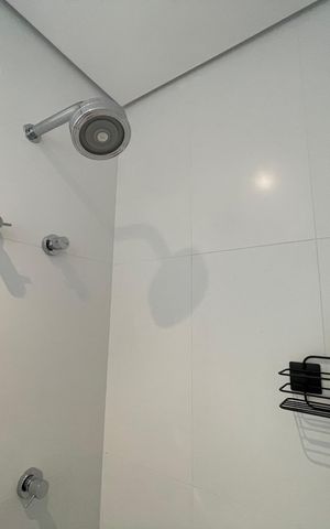 Studio para alugar com 36m², 1 quarto e 1 vaga Studio para alugar com 36m², 1 quarto e 1 vagaBanheiro