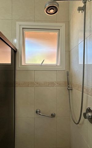 Casa de condomínio para alugar com 284m², 4 quartos e 3 vagas Casa de condomínio para alugar com 284m², 4 quartos e 3 vagasBanheiro suíte
