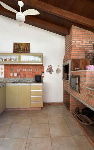 Casa de condomínio para alugar com 284m², 4 quartos e 3 vagas Casa de condomínio para alugar com 284m², 4 quartos e 3 vagasÁrea gourmet