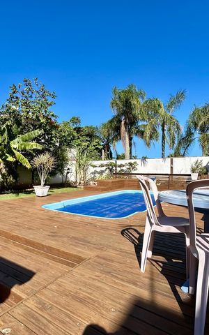 Casa de condomínio para alugar com 284m², 4 quartos e 3 vagas Casa de condomínio para alugar com 284m², 4 quartos e 3 vagasPiscina