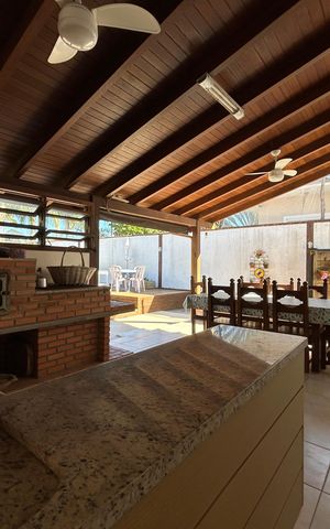 Casa de condomínio para alugar com 284m², 4 quartos e 3 vagas Casa de condomínio para alugar com 284m², 4 quartos e 3 vagasÁrea gourmet