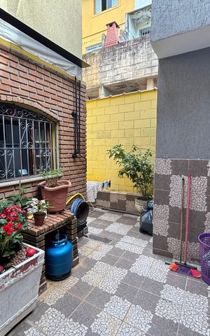 Casa para alugar com 120m², 2 quartos e 3 vagas Casa para alugar com 120m², 2 quartos e 3 vagasÁrea de Serviço