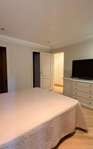 Apartamento à venda com 197m², 4 quartos e 3 vagas