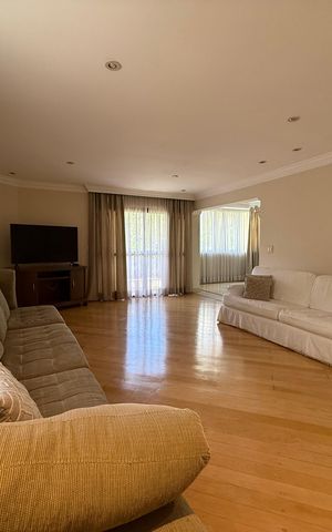Apartamento à venda com 197m², 4 quartos e 3 vagas
