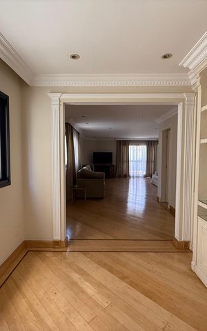 Apartamento à venda com 197m², 4 quartos e 3 vagas
