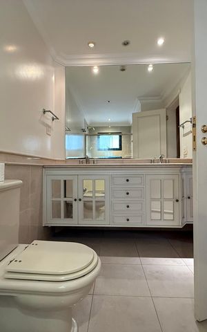 Apartamento à venda com 197m², 4 quartos e 3 vagas