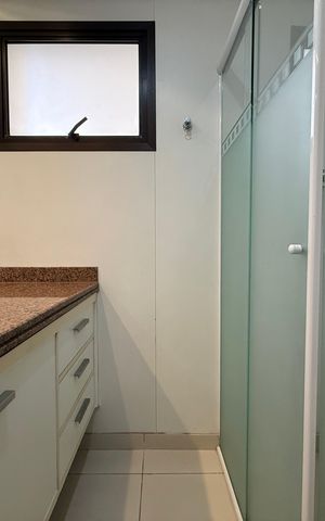 Apartamento à venda com 197m², 4 quartos e 3 vagas