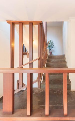 Casa à venda com 234m², 3 quartos e 5 vagas Casa à venda com 234m², 3 quartos e 5 vagasSala