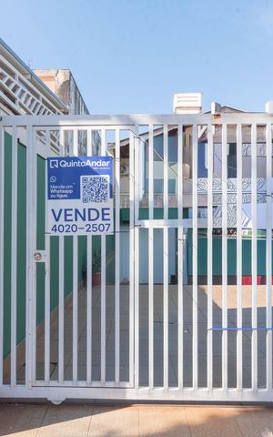 Casa à venda com 234m², 3 quartos e 5 vagas Casa à venda com 234m², 3 quartos e 5 vagasPlaquinha