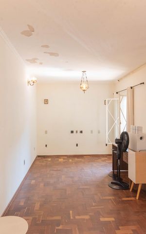 Casa à venda com 234m², 3 quartos e 5 vagas Casa à venda com 234m², 3 quartos e 5 vagasSala 2