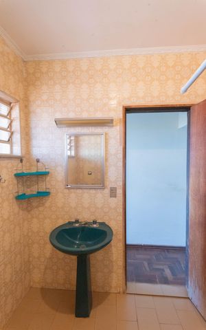 Casa à venda com 234m², 3 quartos e 5 vagas Casa à venda com 234m², 3 quartos e 5 vagasBanheiro da Suíte