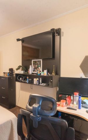 Casa à venda com 234m², 3 quartos e 5 vagas Casa à venda com 234m², 3 quartos e 5 vagasQuarto 1
