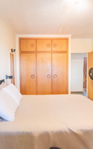 Casa à venda com 234m², 3 quartos e 5 vagas Casa à venda com 234m², 3 quartos e 5 vagasQuarto 1