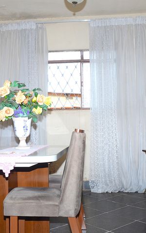 Casa à venda com 173m², 2 quartos e 1 vagaSala 1