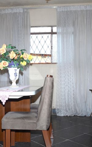 Casa à venda com 173m², 2 quartos e 1 vagaSala 1