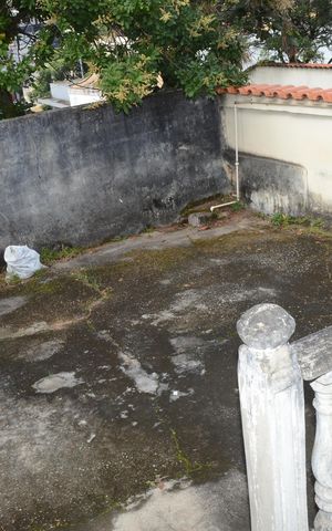 Casa à venda com 173m², 2 quartos e 1 vagaÁrea externa