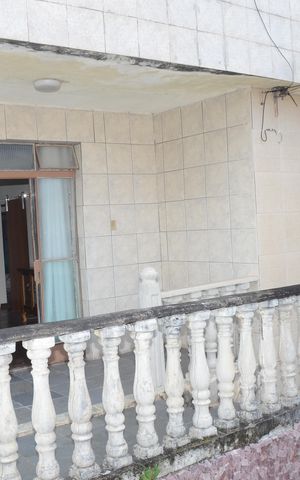 Casa à venda com 173m², 2 quartos e 1 vagaÁrea externa