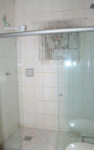 Casa à venda com 173m², 2 quartos e 1 vagaBanheiro Corredor