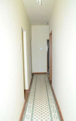 Casa à venda com 173m², 2 quartos e 1 vagaCorredor